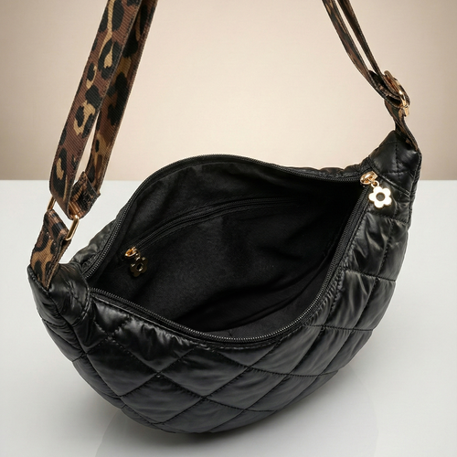 Gassi-Tasche | personalisierbar, wasserabweisend, Schwarz mit Leo-Gurt | Handgefertigt in Deutschland