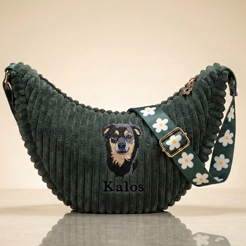 Personalisierbare Cord Halbmond Tasche Grün | Handgefertigt in Deutschland